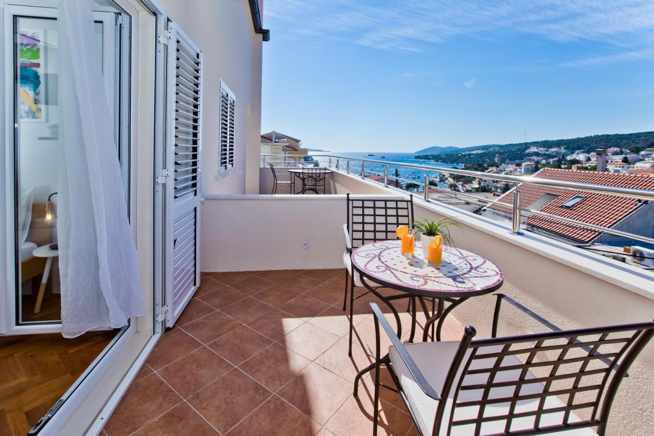Apartments And Rooms Marija Hvar Town Exterior photo